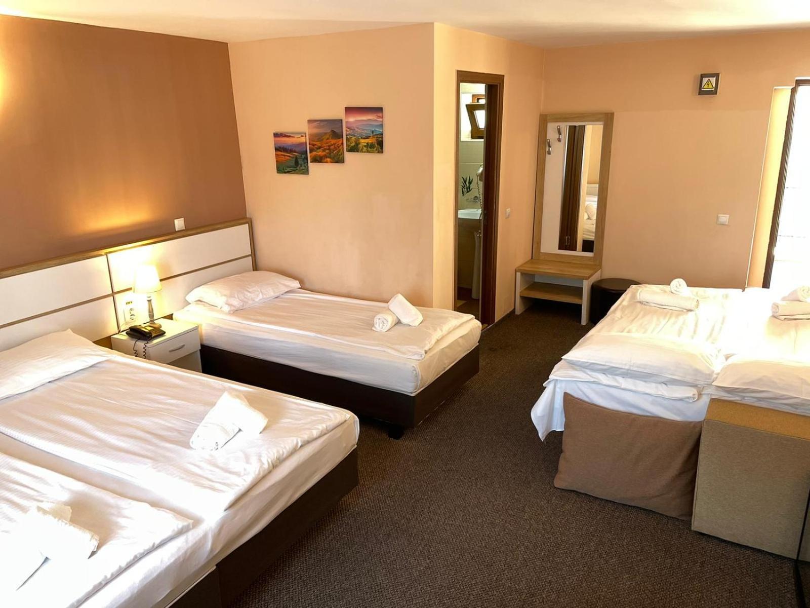 Long Street Hotel Braşov Habitación foto
