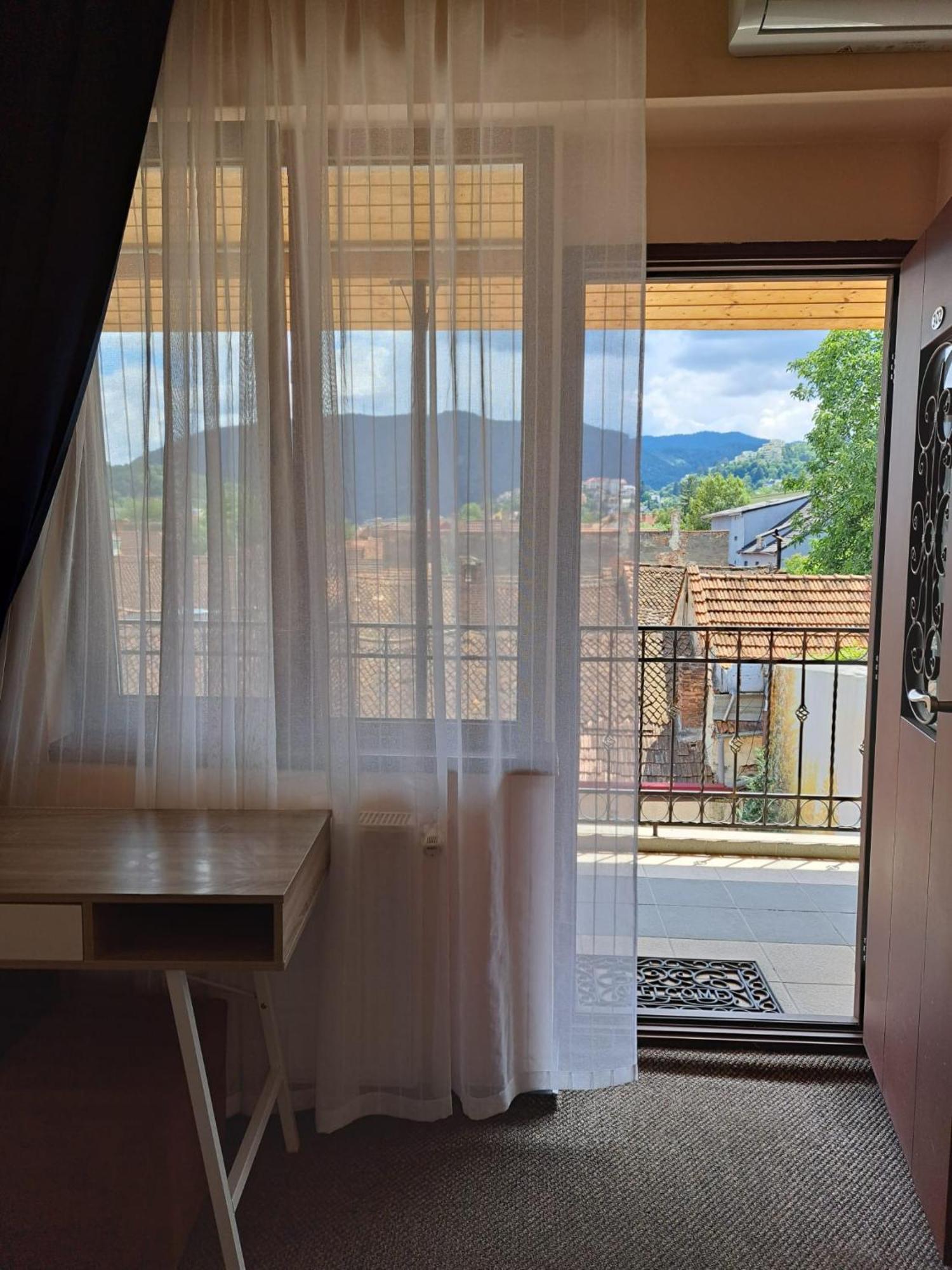 Long Street Hotel Braşov Habitación foto